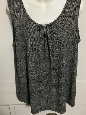 Lands' End Navy  & White Textured Scoop Neck Tank size 18